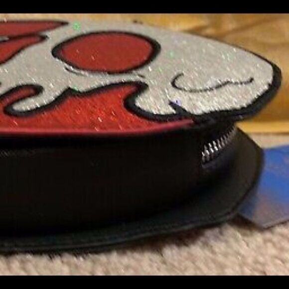 DANIELLE NICOLE SNOW WHITE ONE BITE POISON APPLE CROSSBODY BAG NWT - Picture 5 of 7